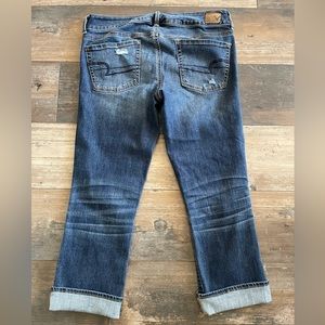 American Eagle Artist Crop Jean Capris Size 8 Stretchy